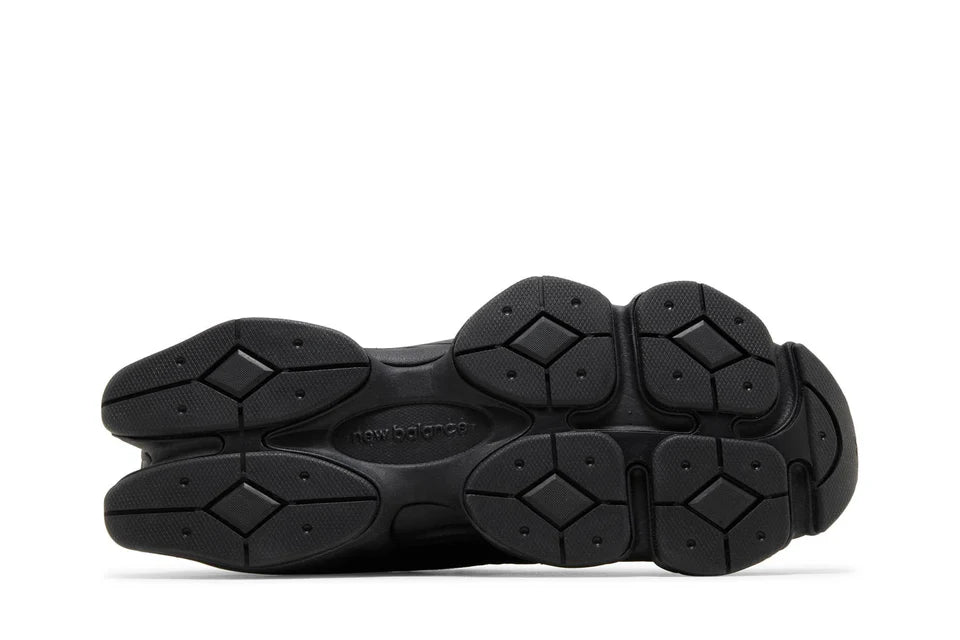NEW BALANCE 9060 TRIPLE BLACK