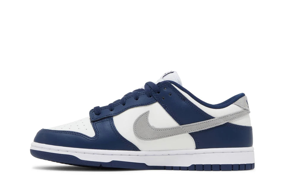 NIKE DUNK LOW MIDNIGHT NAVY